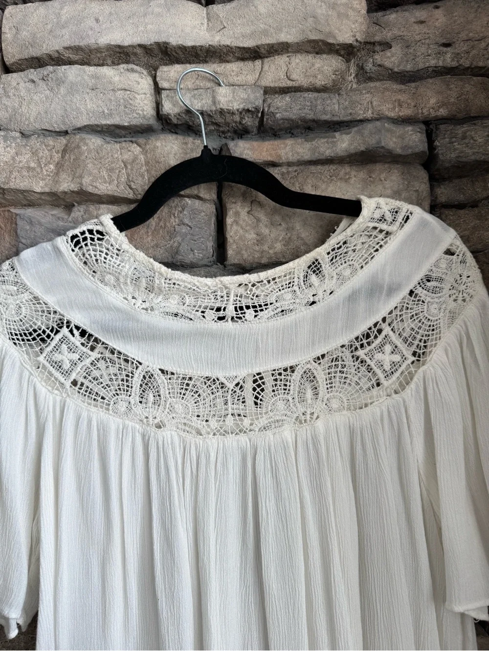 Zara White Crochet Yoke Flutter Sleeve Blouse - Picture 2 of 4